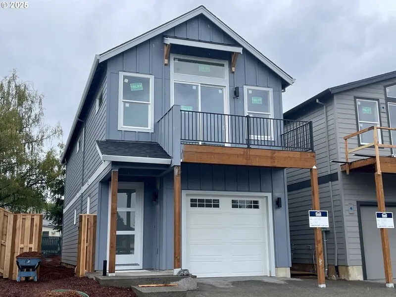 Modern at Hoodview Heights